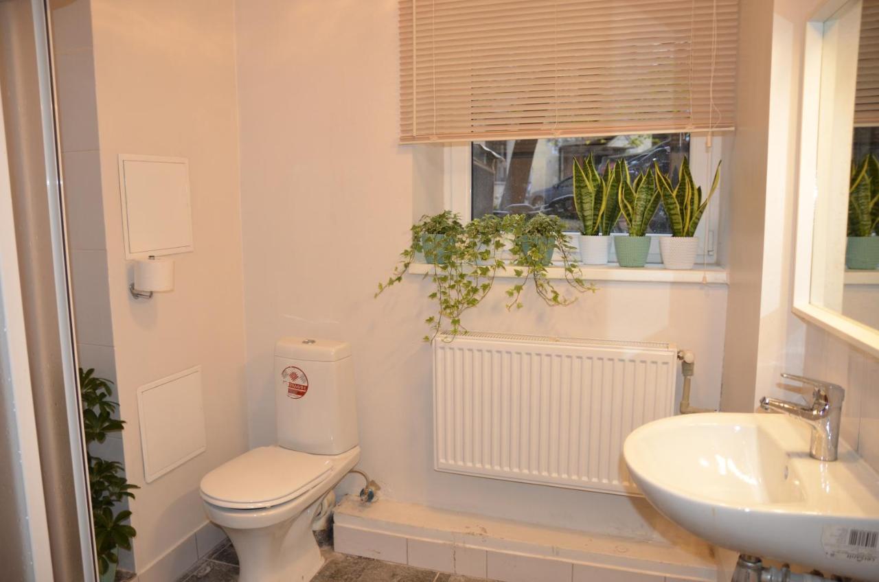 Anna'S Guesthouse Riga Bagian luar foto