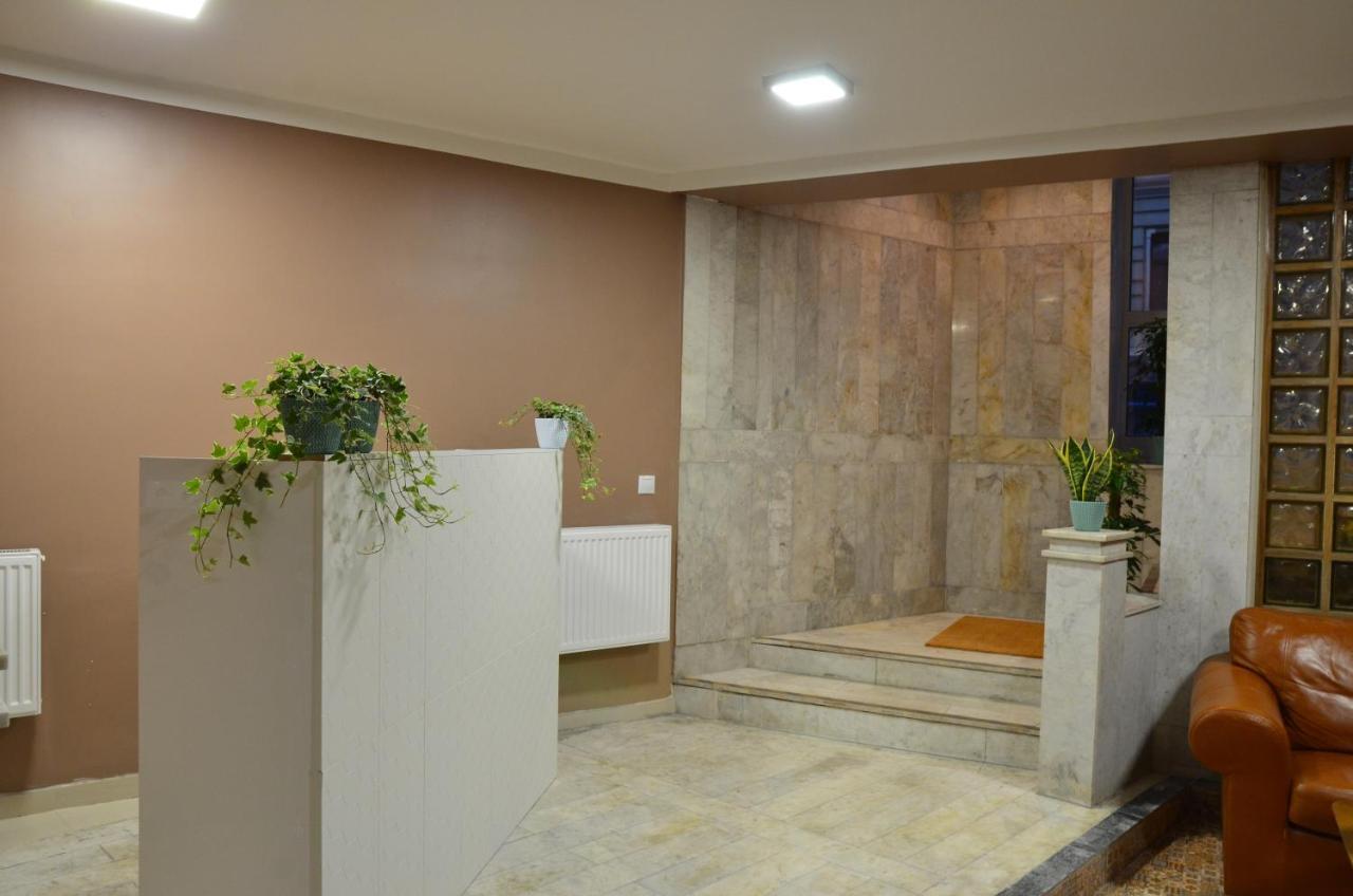 Anna'S Guesthouse Riga Bagian luar foto