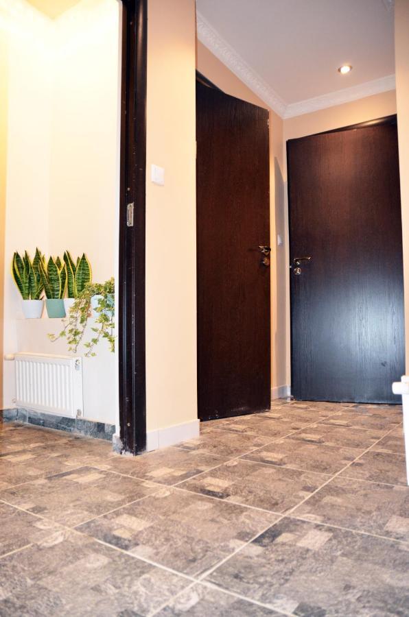 Anna'S Guesthouse Riga Bagian luar foto