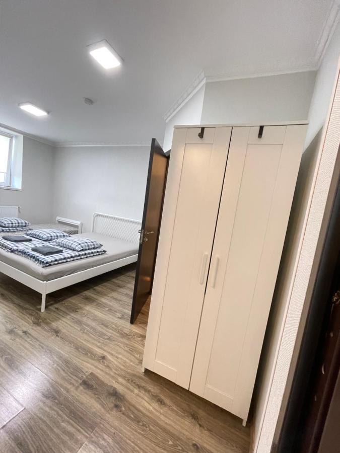 Anna'S Guesthouse Riga Bagian luar foto
