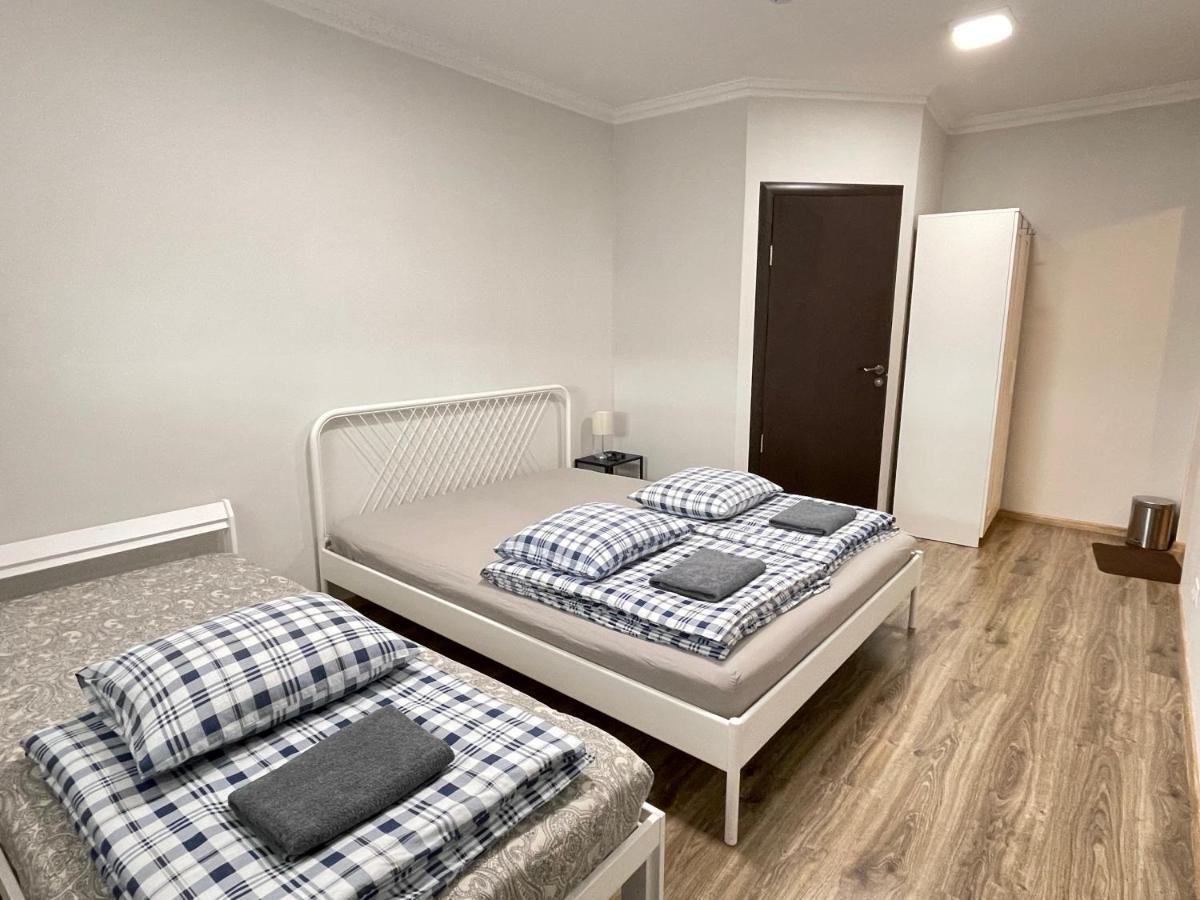 Anna'S Guesthouse Riga Bagian luar foto